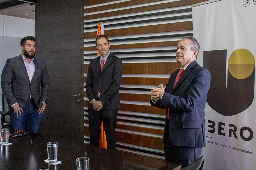 imagen-3-noticia-ibero-y-positiva-sellan-alianza