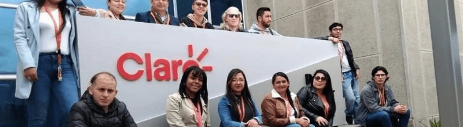 banner-noticia-visita-claro-ibero